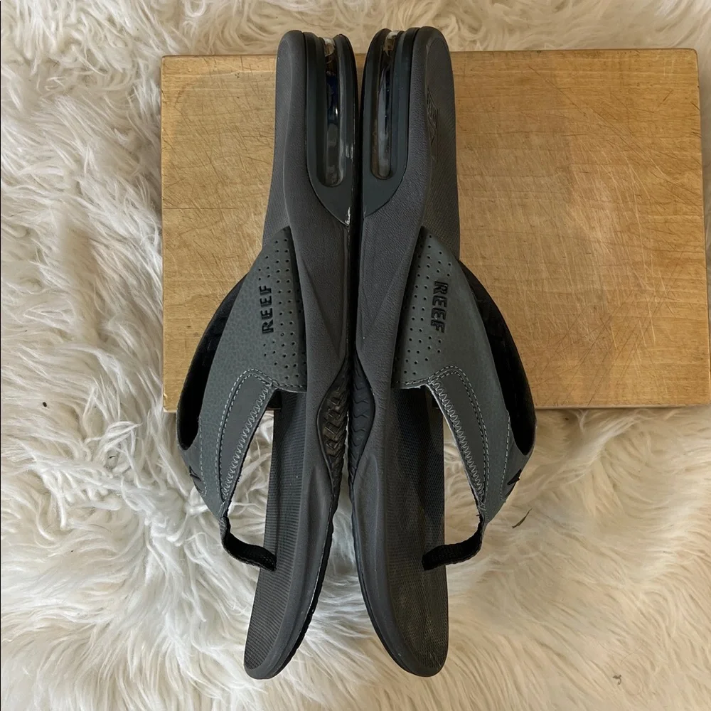 Reef Men's Fanning Flip-Flop Sandals with Bottle Opener